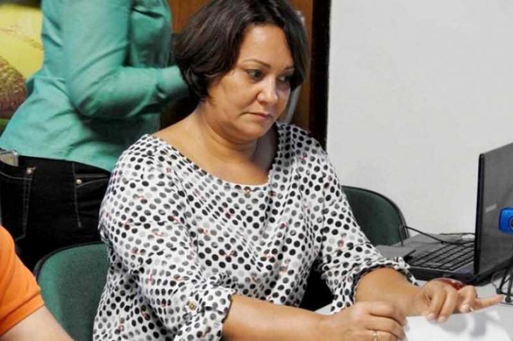 Ex-prefeita Devanir deixa servidores municipais de Itagimirim com salários atrasados; nova gestão anuncia em nota providências para solucionar pagamentos pendentes 8