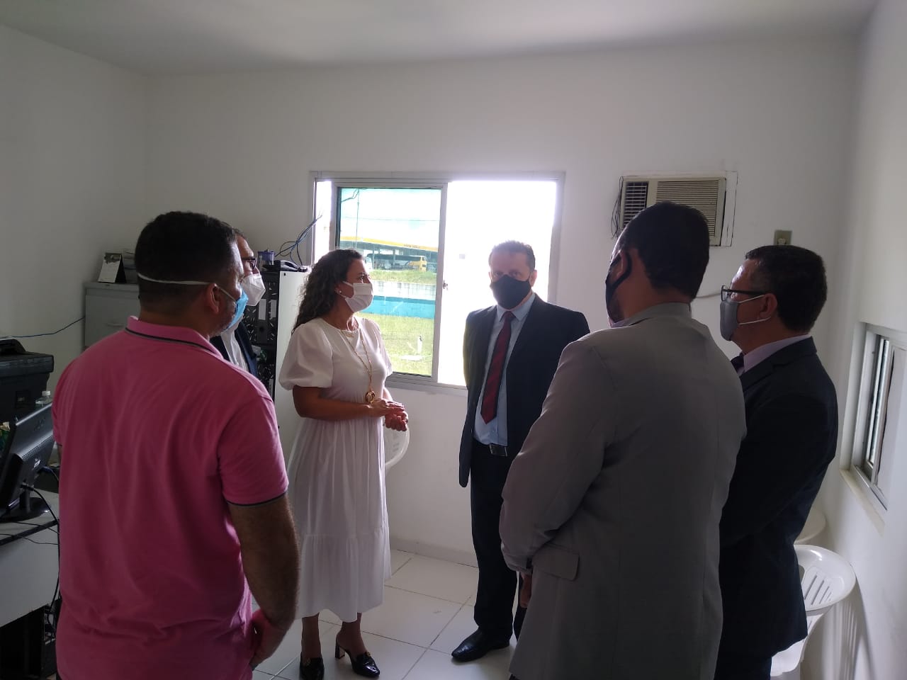 Eunápolis - Representantes do Ministério Público do Trabalho são recebidos pela prefeita Cordélia em visita ao CCZ 27