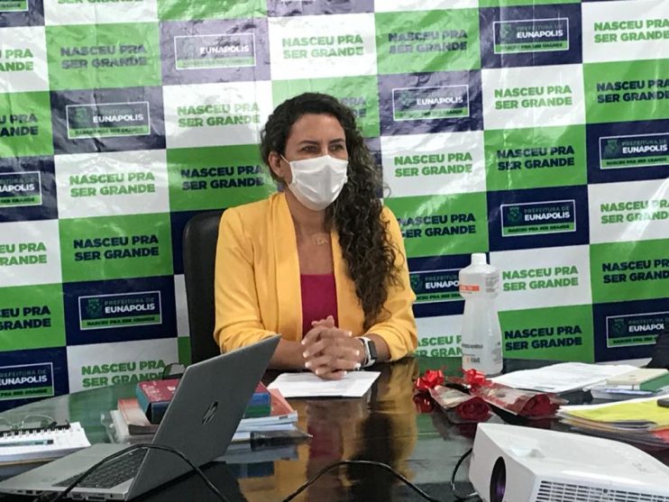 Prefeita de Eunápolis sanciona lei que atualiza o índice do IPTU de 24,52 para 4,52% 11