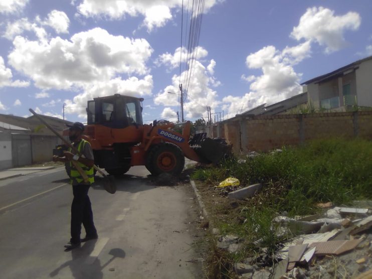 Prefeita de Eunápolis solicitará ao governador complexo vitamínico, barreiras sanitárias e campanha educativa para combate à Covid-19 11