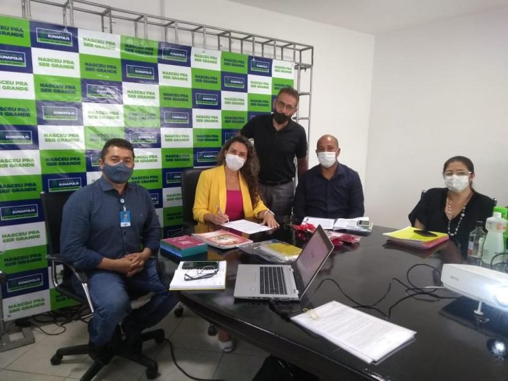 Prefeitura de Eunápolis firma parceria com Sebrae 13