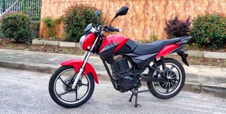 Cópia da Honda? Alibaba vende pela internet a possível moto elétrica mais barata do mundo; ela chega a 80 km por hora e custa menos de mil dólares 4
