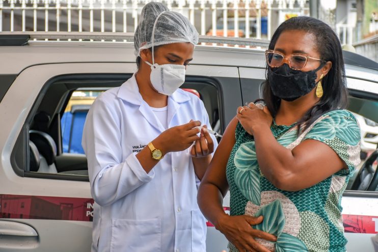 Porto Seguro segue a todo o vapor na expansão da vacinação contra a Covid-19 para os profissionais da educação 5