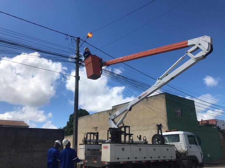 Prefeitura de Eunápolis inicia requalificação da iluminação pública no município 177