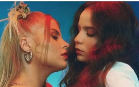 Após 'beijão' em cantora, Luísa Sonza se assume bissexual: 'Já tive tanto medo'; assista 112