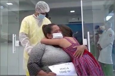 Paciente recebeu a primeira alta no Hospital Referência Covid do Arraial DAjuda 112