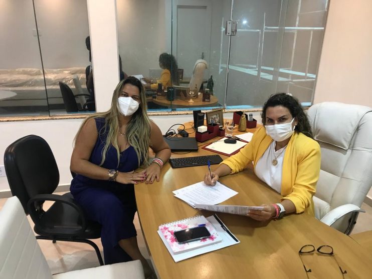 Lei que cria o Conselho do FUNDEB é sancionada pela prefeita Cordélia Torres 5