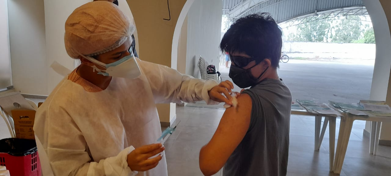 Vacinação contra Covid é intensificada em Eunápolis 24