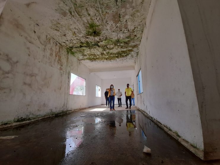 Prefeita faz visita técnica a UPA do Rosa Neto 203