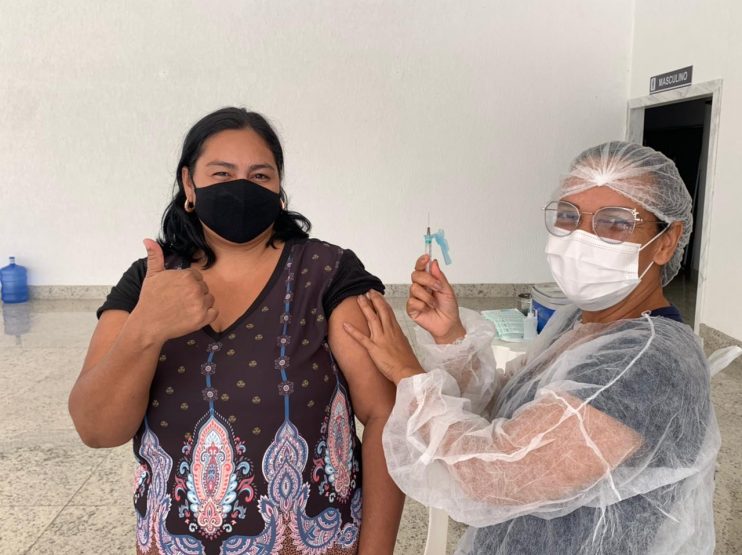 Prefeitura de Eunápolis já aplicou mais de 30 mil doses da vacina contra o Coronavírus 27