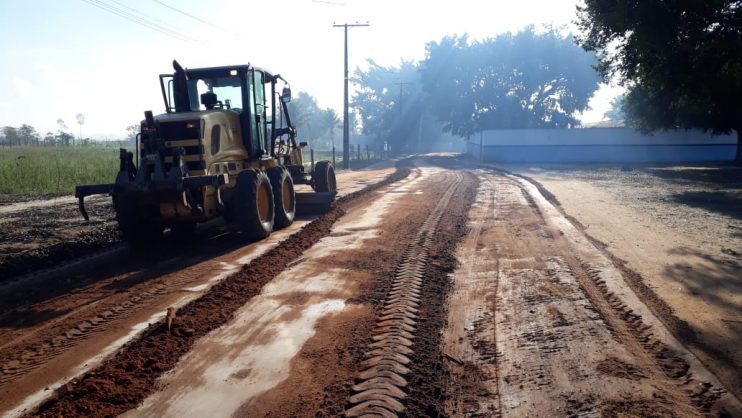 Prefeitura de Eunápolis realiza patrolamento de estradas vicinais 8