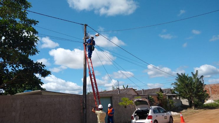 Zona rural de Eunápolis recebe manutenção em iluminação pública 6