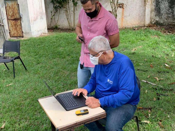Prefeito de Itagimirim assina cessão para perfuração de poços artesianos no município 10