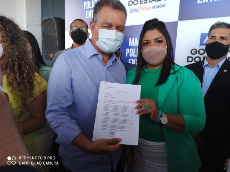 Vereadora de Itapebi pede a Rui Costa atendimento especializado à mulheres com hipertrofia mamária 11