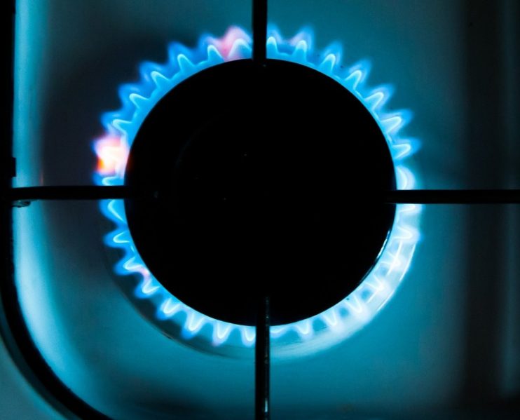 Preço do gás de cozinha fica 5,9% mais caro a partir desta segunda-feira e botijão pode chegar a R$ 100 na casa do consumidor 8
