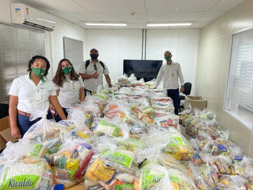 Veracel faz doação de mais de 3 mil cestas básicas a famílias do sul da Bahia 12
