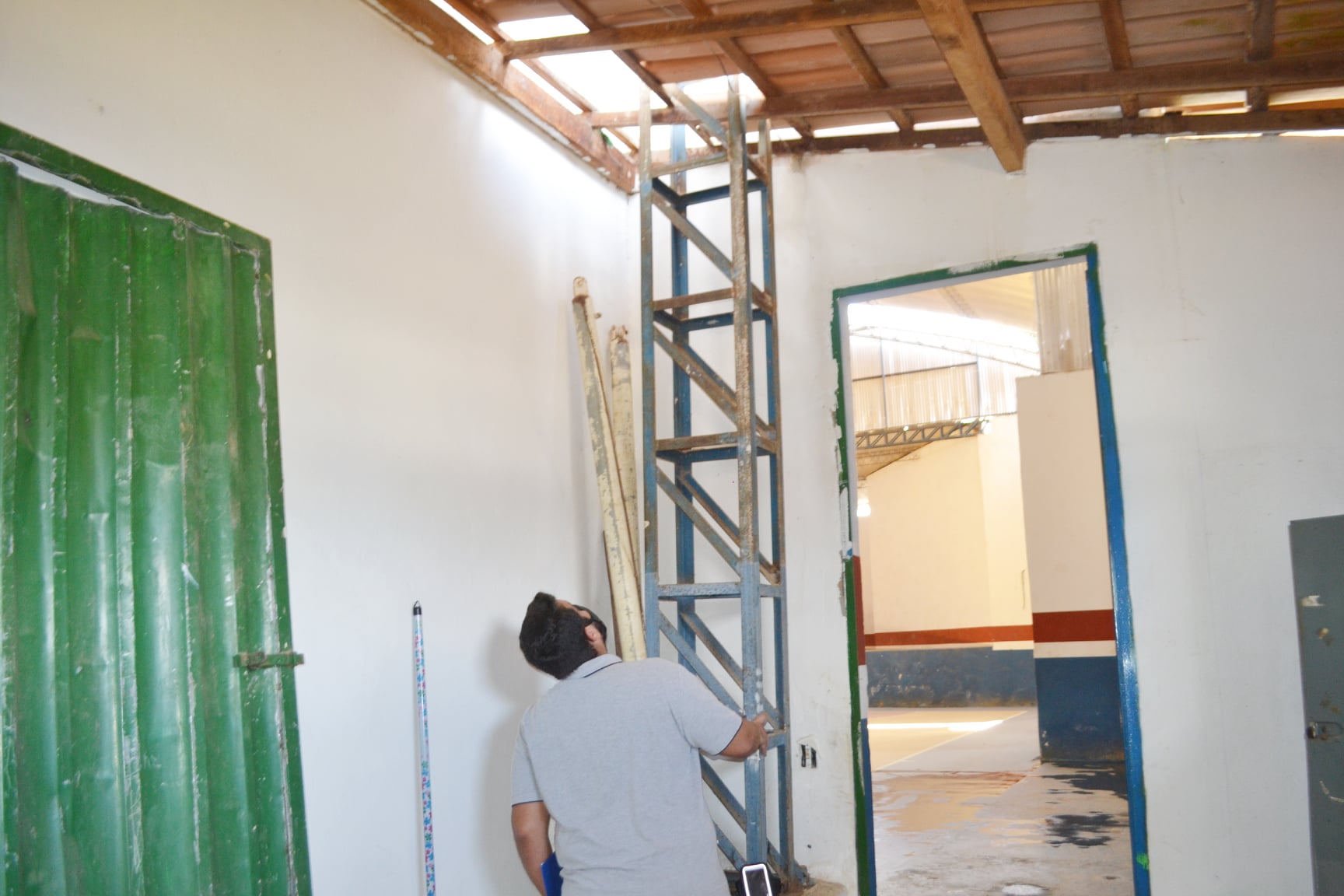 Ginásio de Guaratinga é interditado por corrosão na estrutura metálica 6