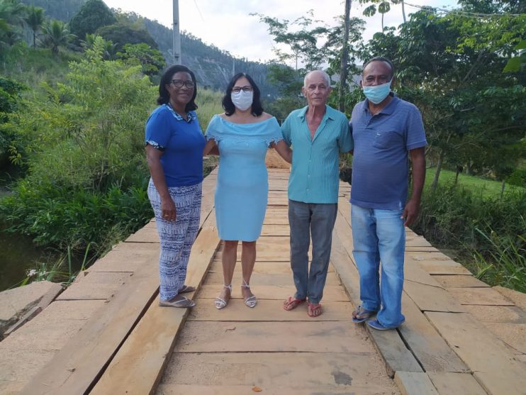 Infraestrutura entrega mais três pontes de madeira no interior de Guaratinga 4