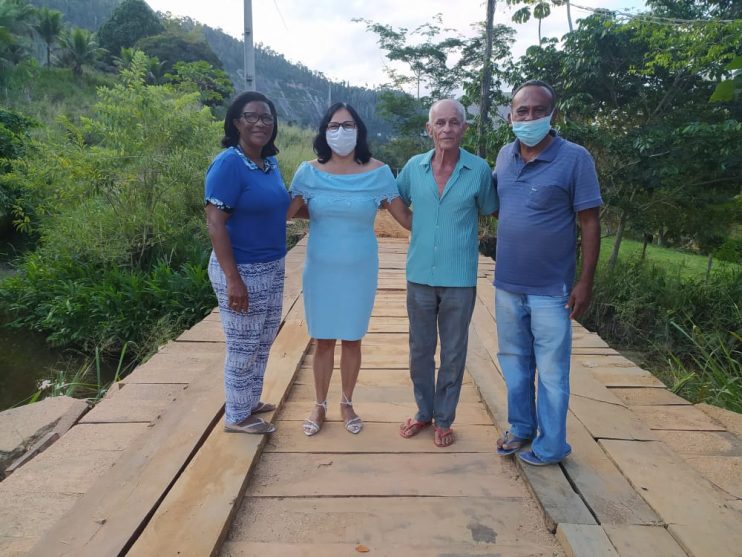 Infraestrutura entrega mais três pontes de madeira no interior de Guaratinga 12