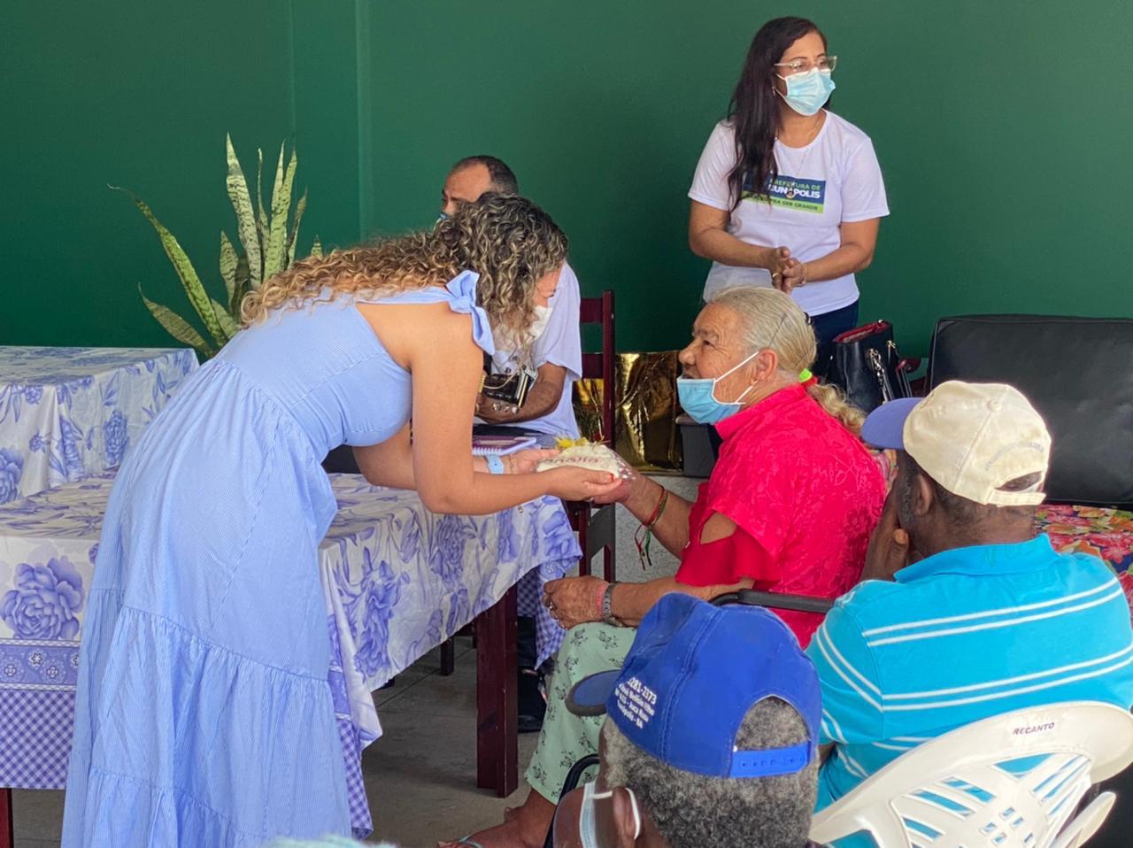 Dia dos Avós é comemorado com café da manhã especial no Recanto dos Idosos 37