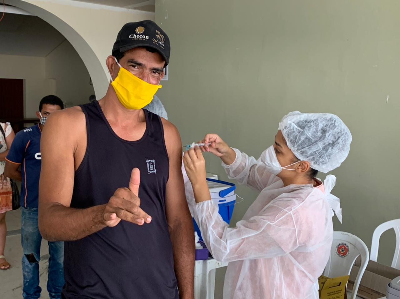 Eunápolis ultrapassa marca de 40 mil vacinados contra a Covid-19 6