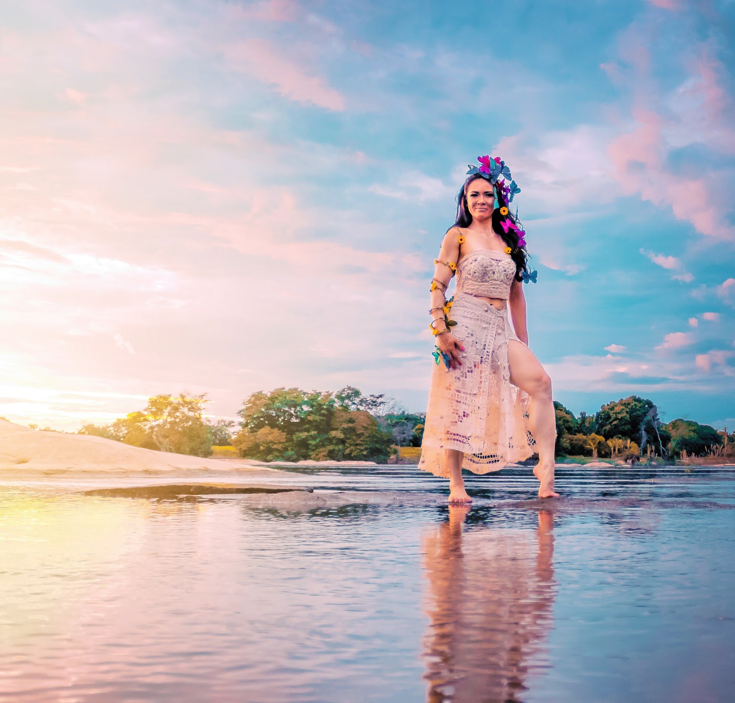 Filha do sertão, Fabiana Santiago moderniza tradições nordestinas em EP visual 6