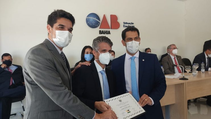 Arthur Dapé concede título de cidadania ao presidente da OAB Bahia 4