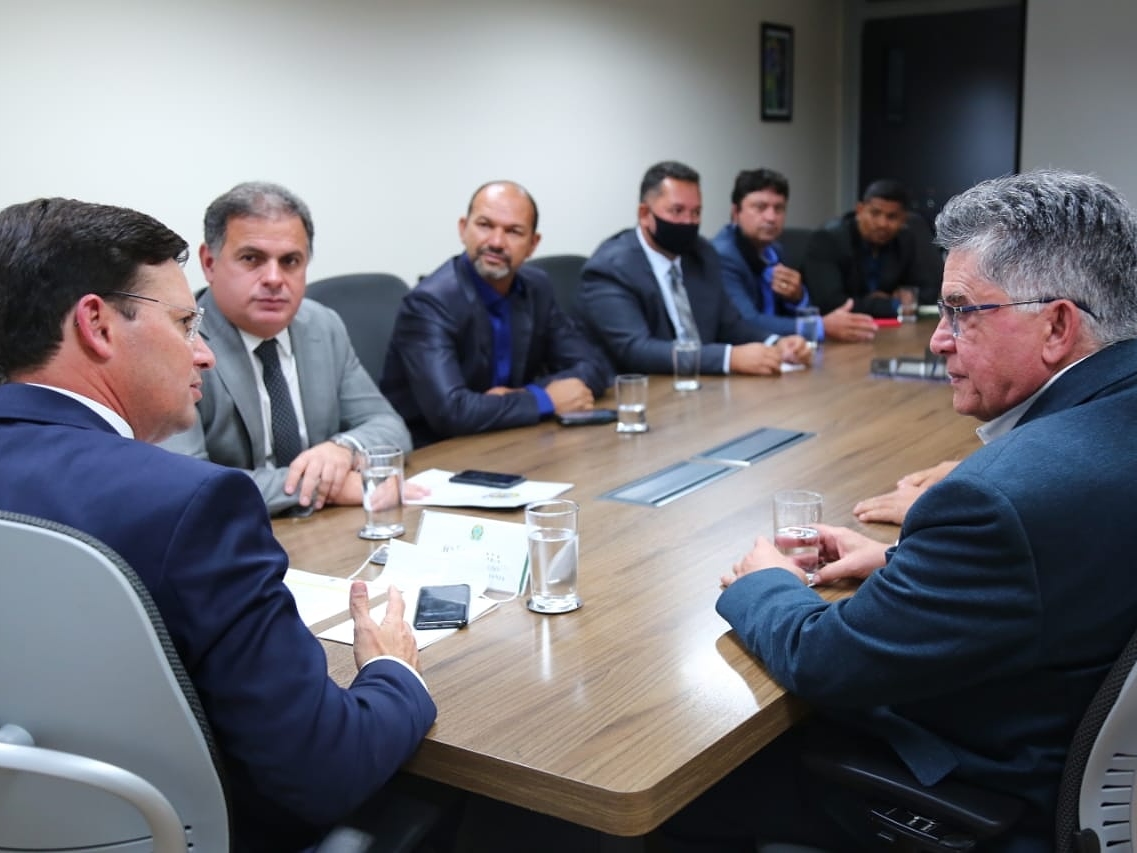 PREFEITO JÂNIO E DEPUTADO JONGA BACELAR NA LUTA PELA DUPLICAÇÃO DA ORLA NORTE DE PORTO SEGURO 39