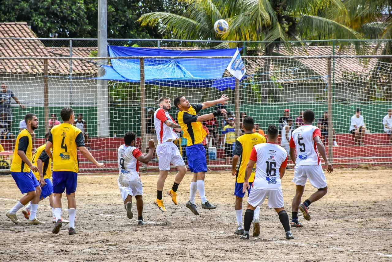 Show de bola marca abertura da Copa Guaiamum de Futebol 2021 7