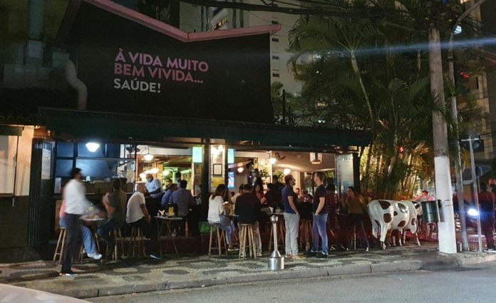 Prefeitura de SP vai exigir comprovante de vacinação contra Covid para entrada em eventos, shoppings e restaurantes 13