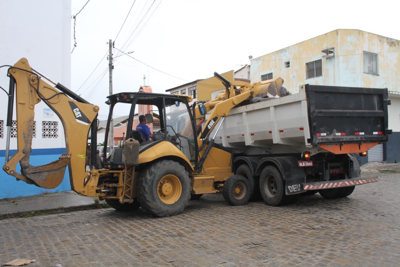 Prefeitura de Eunápolis divulga horários da coleta de lixo no município 17