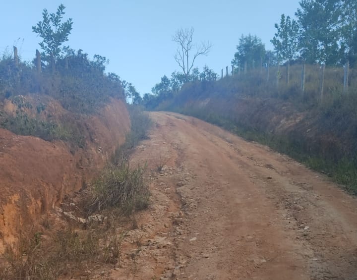 Prefeitura intensifica patrolamento em estradas e ramais da zona rural de Eunápolis 6