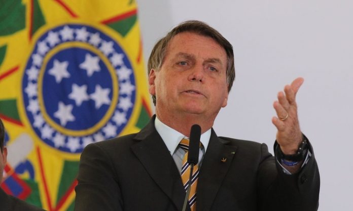 Bolsonaro veta projeto que permitiria união de partidos em federação 18