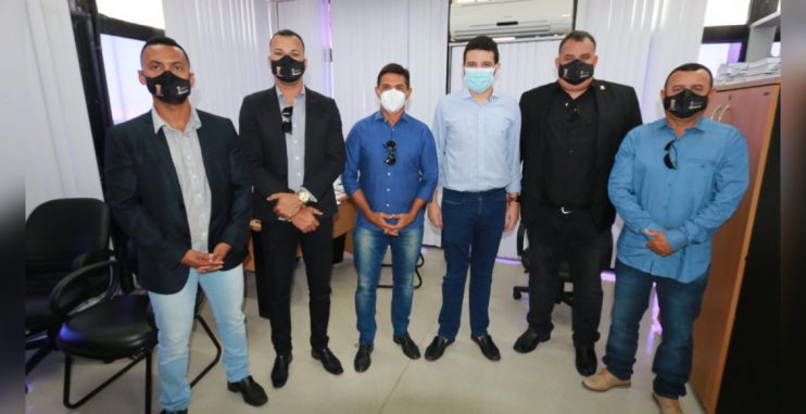 Prefeito Bebeto e vereadores se reuniram com Neto Carletto em Salvador 10