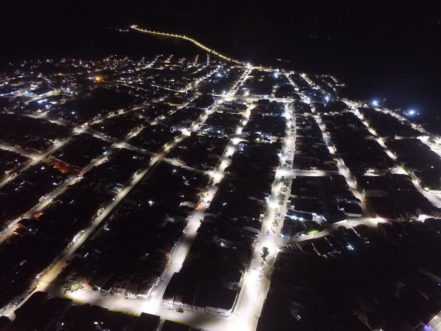 Guaratinga é o primeiro município do extremo sul a realizar toda troca de lâmpadas por LED 8