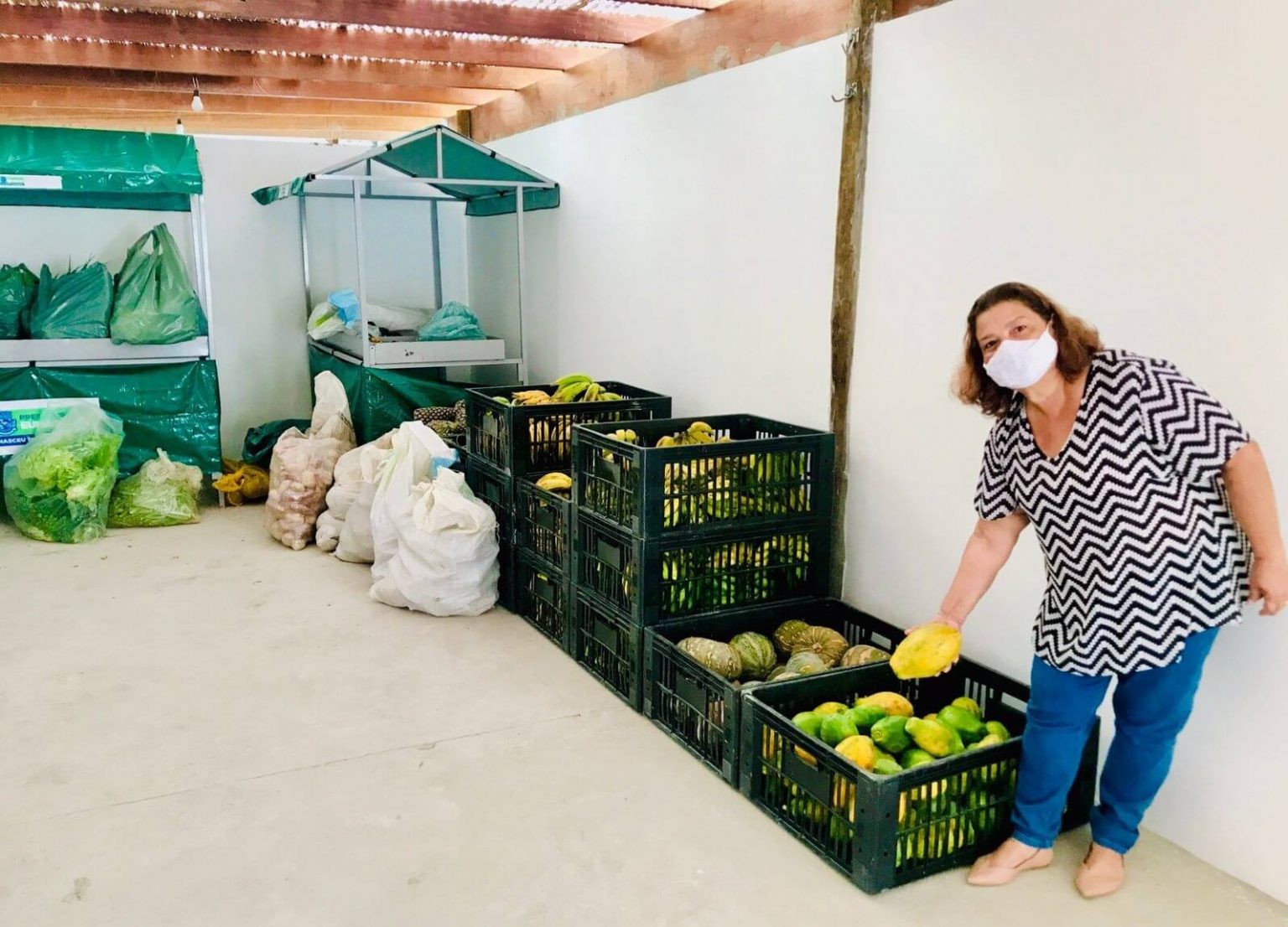 Secretaria de Agricultura inicia distribuição dos alimentos do PAA para entidades de Eunápolis 5