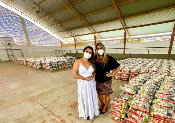 Eunápolis: Secretaria de Educação inicia distribuição de mais de 19 mil kits alimentação nesta segunda-feira 4