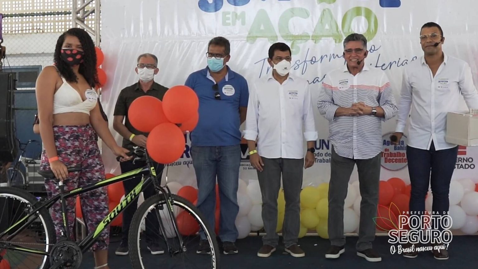 Mais de 230 jovens são qualificados pelo Projeto Juventude em Ação Mais de 230 jovens são qualificados pelo Projeto Juventude em Ação 7