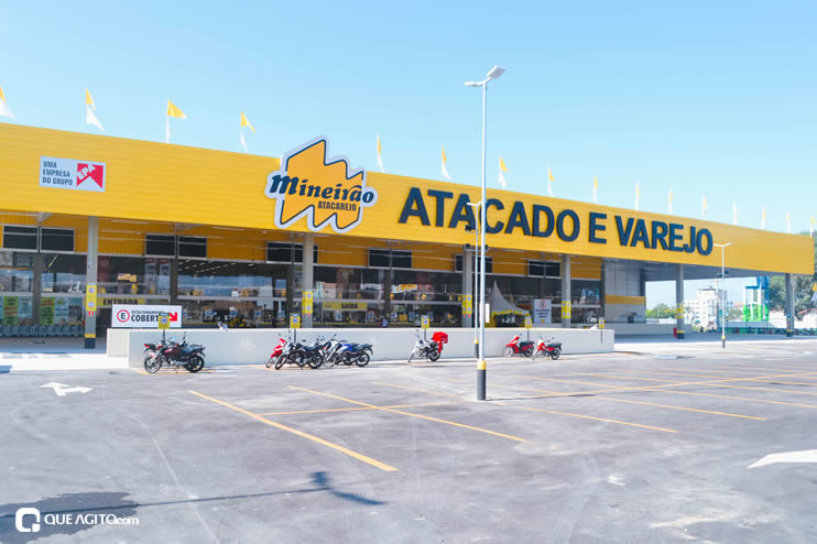 Prefeita Cordélia Torres prestigia inauguração de hipermercado em Eunápolis 7