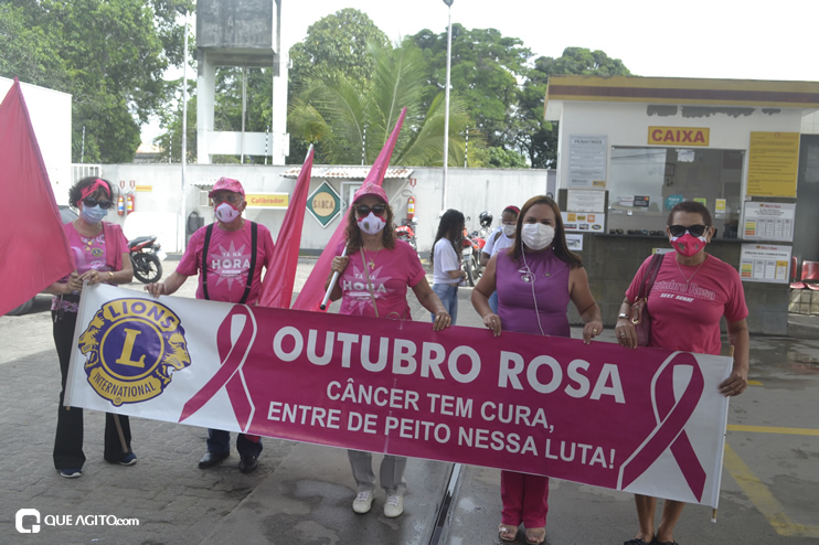 “Caminhada Rosa” reúne centenas de pessoas para alerta de prevenção ao câncer de mama em Eunápolis 25