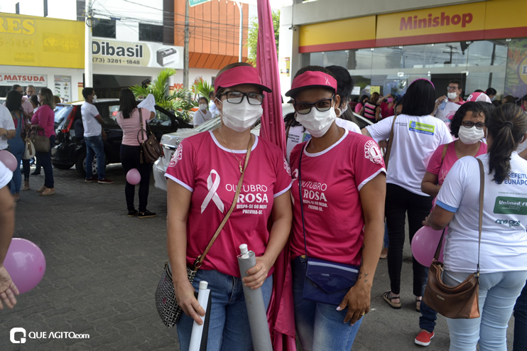 “Caminhada Rosa” reúne centenas de pessoas para alerta de prevenção ao câncer de mama em Eunápolis 17