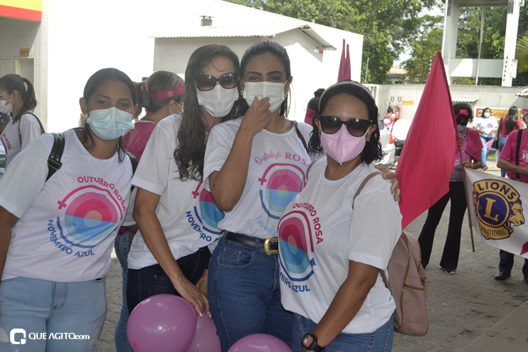 “Caminhada Rosa” reúne centenas de pessoas para alerta de prevenção ao câncer de mama em Eunápolis 51