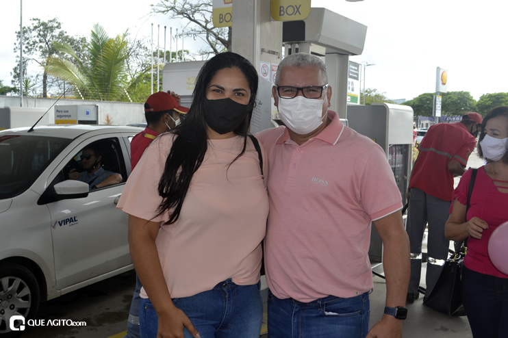 “Caminhada Rosa” reúne centenas de pessoas para alerta de prevenção ao câncer de mama em Eunápolis 32