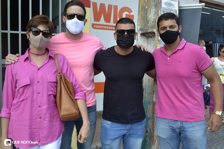 “Caminhada Rosa” reúne centenas de pessoas para alerta de prevenção ao câncer de mama em Eunápolis 46