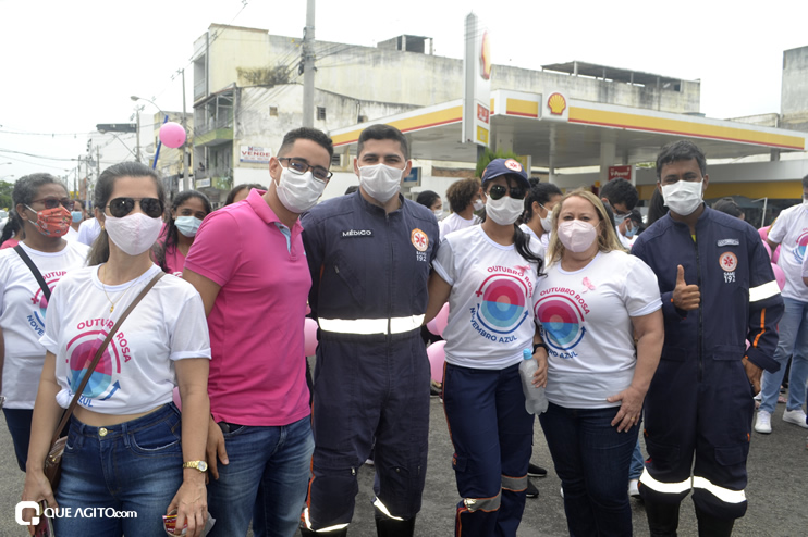 “Caminhada Rosa” reúne centenas de pessoas para alerta de prevenção ao câncer de mama em Eunápolis 96