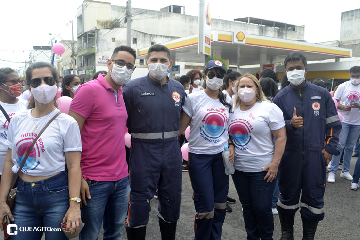 “Caminhada Rosa” reúne centenas de pessoas para alerta de prevenção ao câncer de mama em Eunápolis 97