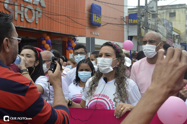 “Caminhada Rosa” reúne centenas de pessoas para alerta de prevenção ao câncer de mama em Eunápolis 119