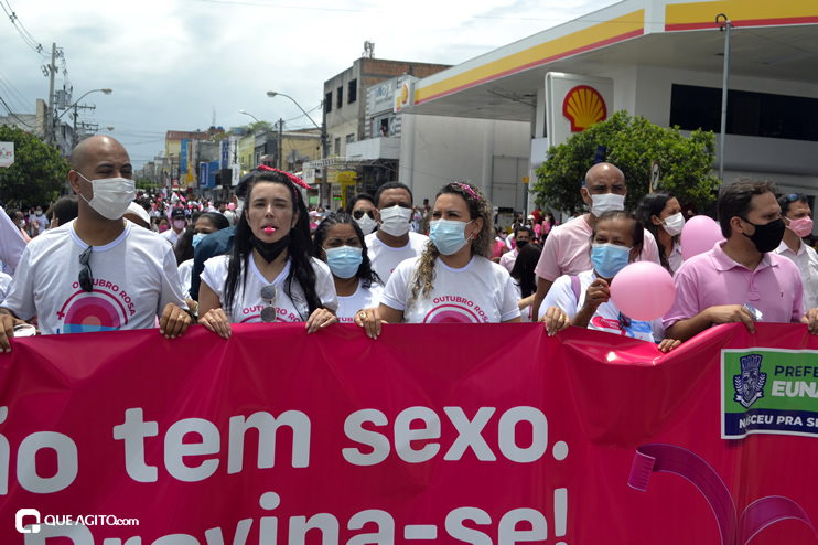“Caminhada Rosa” reúne centenas de pessoas para alerta de prevenção ao câncer de mama em Eunápolis 133
