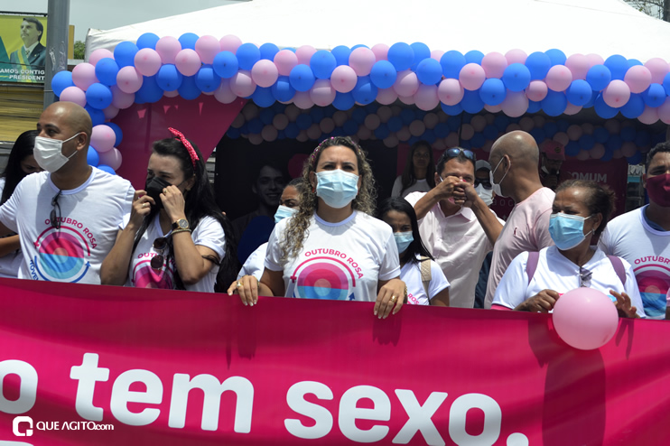 “Caminhada Rosa” reúne centenas de pessoas para alerta de prevenção ao câncer de mama em Eunápolis 136