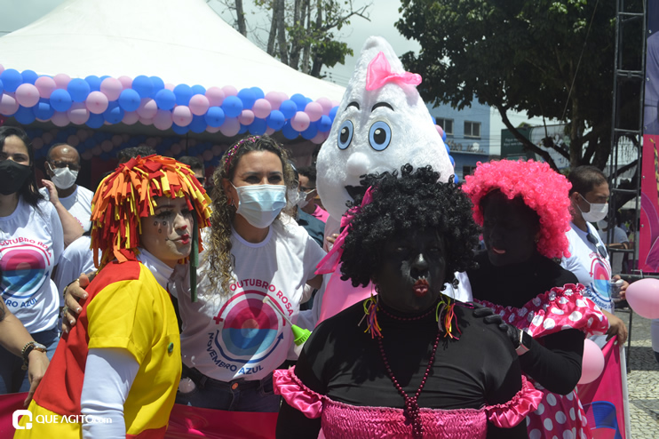 “Caminhada Rosa” reúne centenas de pessoas para alerta de prevenção ao câncer de mama em Eunápolis 135